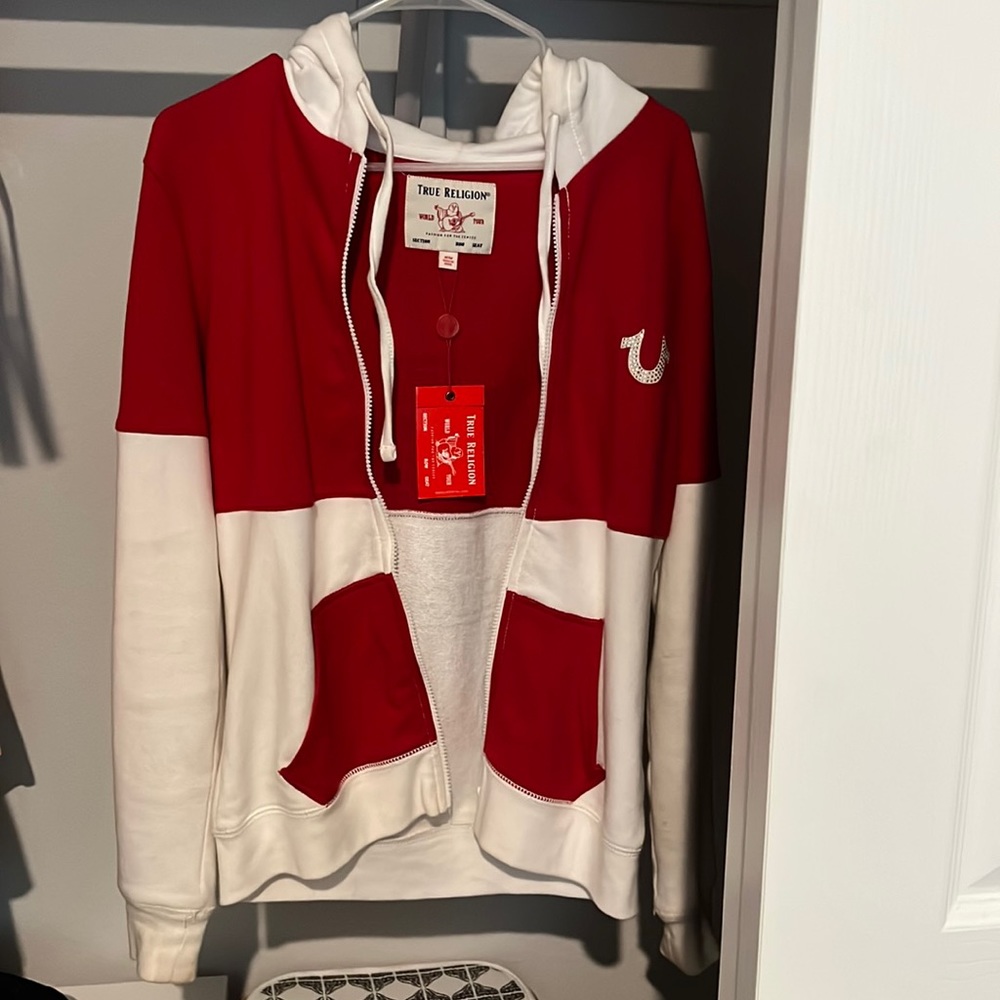 True religion Zip up hoodie for sale (only worn once)